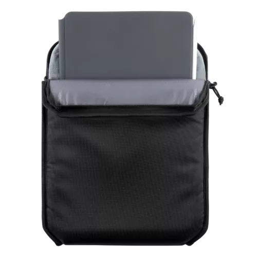 UAG รุ่น Sleeve Lite - กระเป๋าสำหรับ iPad Air 13" (2025/2024), iPad Pro 13" (1st Gen/2024), iPad Pro 12.9" (4th-6th Gen) - สี Black