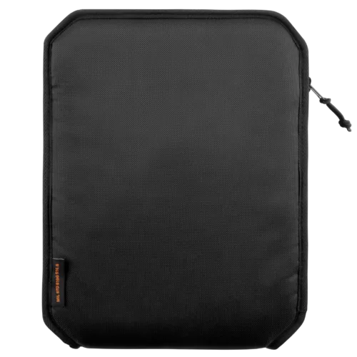 UAG รุ่น Sleeve Lite - กระเป๋าสำหรับ iPad Air 13" (2025/2024), iPad Pro 13" (1st Gen/2024), iPad Pro 12.9" (4th-6th Gen) - สี Black