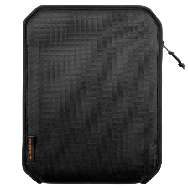 UAG รุ่น Sleeve Lite - กระเป๋าสำหรับ iPad Air 13" (2025/2024), iPad Pro 13" (1st Gen/2024), iPad Pro 12.9" (4th-6th Gen) - สี Black
