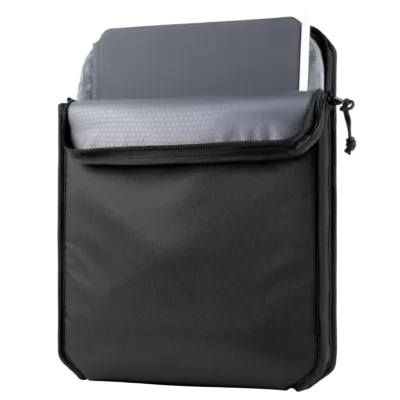 UAG รุ่น Sleeve Lite - กระเป๋าสำหรับ iPad Air 13" (2025/2024), iPad Pro 13" (1st Gen/2024), iPad Pro 12.9" (4th-6th Gen) - สี Black