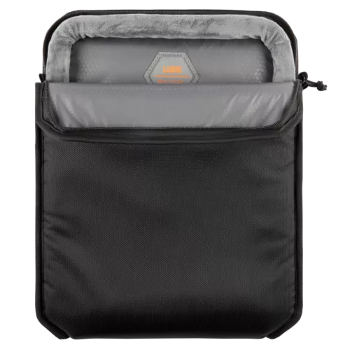 UAG รุ่น Sleeve Lite - กระเป๋าสำหรับ iPad Air 13" (2025/2024), iPad Pro 13" (1st Gen/2024), iPad Pro 12.9" (4th-6th Gen) - สี Black