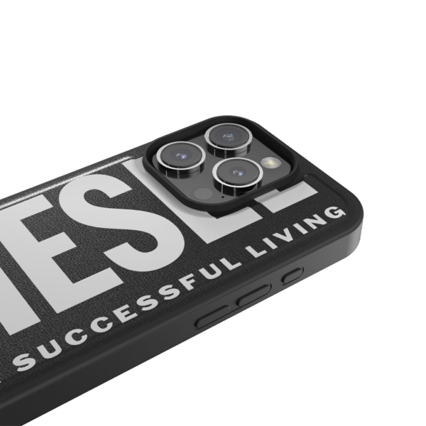 Diesel รุ่น Moulded Case Core with Magsafe - เคส iPhone 16 Pro - สี Black/White