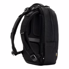 Incase รุ่น Tracks Backpack with Cordura® 18L - กระเป๋าเป้สะพายหลัง ความจุ 18 ลิตร - สี Black