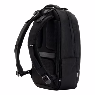 Incase รุ่น Tracks Backpack with Cordura® 18L - กระเป๋าเป้สะพายหลัง ความจุ 18 ลิตร - สี Black