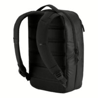 Incase รุ่น City Compact Backpack - กระเป๋าเป้สะพายหลัง - สี Black