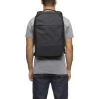 Incase รุ่น City Compact Backpack - กระเป๋าเป้สะพายหลัง - สี Black