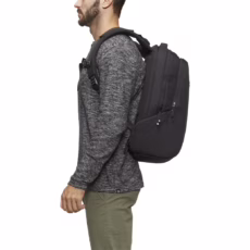 Incase รุ่น ICON Backpack - กระเป๋าเป้สะพายหลัง - สี Black