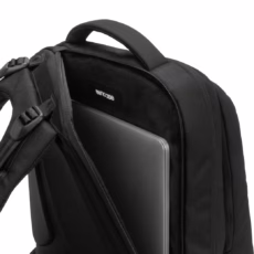 Incase รุ่น ICON Backpack - กระเป๋าเป้สะพายหลัง - สี Black