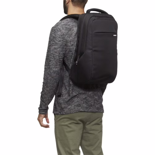 Incase รุ่น ICON Slim Backpack- กระเป๋าเป้สะพายหลัง - สี Black