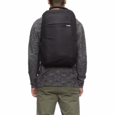 Incase รุ่น ICON Slim Backpack- กระเป๋าเป้สะพายหลัง - สี Black