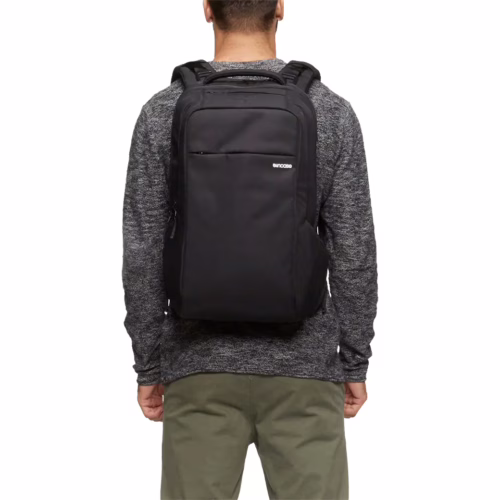 Incase รุ่น ICON Backpack - กระเป๋าเป้สะพายหลัง - สี Navy Blue