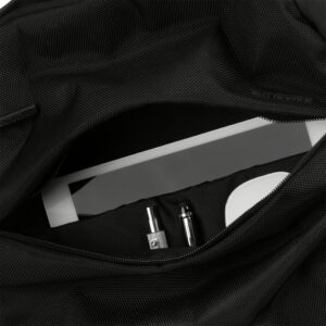 Incase รุ่น City Compact Backpack with 1680D - กระเป๋าเป้สะพายหลัง - สี Black