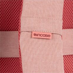 Incase รุ่น Facet 20L Backpack - กระเป๋าเป้สะพายหลัง ความจุ 20 ลิตร - สี Aged Pink