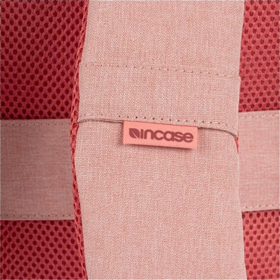 Incase รุ่น Facet 20L Backpack - กระเป๋าเป้สะพายหลัง ความจุ 20 ลิตร - สี Aged Pink - Image 8