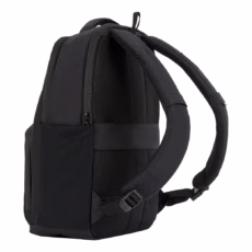 Incase รุ่น Facet 20L Backpack - กระเป๋าเป้สะพายหลัง ความจุ 20 ลิตร - สี Black