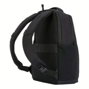 Incase รุ่น Facet 20L Backpack - กระเป๋าเป้สะพายหลัง ความจุ 20 ลิตร - สี Black