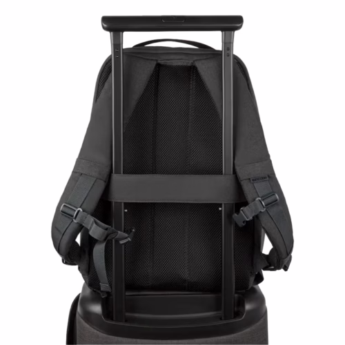 Incase รุ่น Facet 25L Backpack - กระเป๋าเป้สะพายหลัง ความจุ 25 ลิตร - สี Black