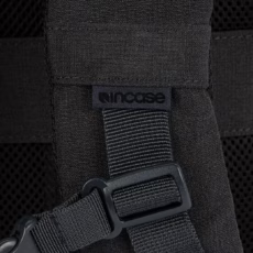 Incase รุ่น Facet 25L Backpack - กระเป๋าเป้สะพายหลัง ความจุ 25 ลิตร - สี Black