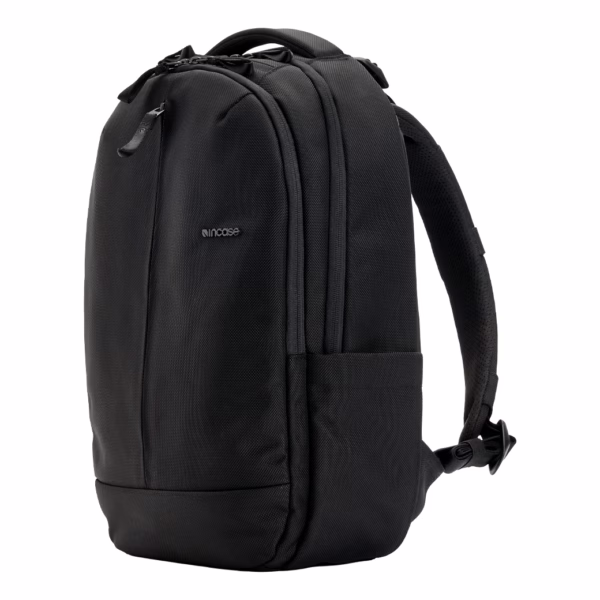 Incase รุ่น Tracks Backpack with Cordura® 18L - กระเป๋าเป้สะพายหลัง ความจุ 18 ลิตร - สี Black