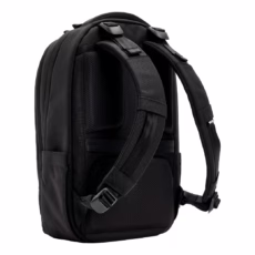 Incase รุ่น Tracks Backpack with Cordura® 18L - กระเป๋าเป้สะพายหลัง ความจุ 18 ลิตร - สี Black