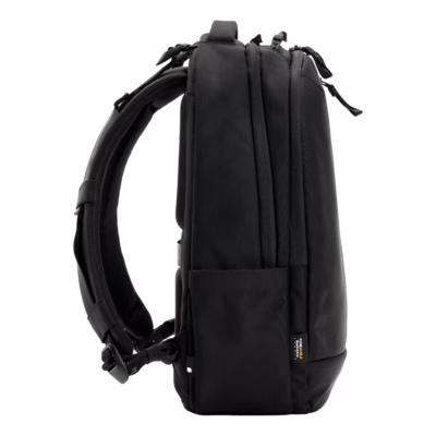 Incase รุ่น Tracks Backpack with Cordura® 18L - กระเป๋าเป้สะพายหลัง ความจุ 18 ลิตร - สี Black