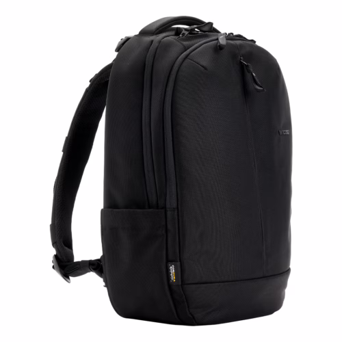 Incase รุ่น Tracks Backpack with Cordura® 18L - กระเป๋าเป้สะพายหลัง ความจุ 18 ลิตร - สี Black