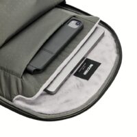 Incase รุ่น Tracks Backpack with Cordura® 25L - กระเป๋าเป้สะพายหลัง ความจุ 25 ลิตร - สี Black
