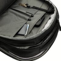 Incase รุ่น Tracks Backpack with Cordura® 25L - กระเป๋าเป้สะพายหลัง ความจุ 25 ลิตร - สี Black