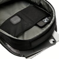 Incase รุ่น Tracks Backpack with Cordura® 25L - กระเป๋าเป้สะพายหลัง ความจุ 25 ลิตร - สี Black