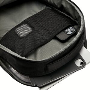Incase รุ่น Tracks Backpack with Cordura® 25L - กระเป๋าเป้สะพายหลัง ความจุ 25 ลิตร - สี Black