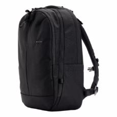 Incase รุ่น Tracks Backpack with Cordura® 25L - กระเป๋าเป้สะพายหลัง ความจุ 25 ลิตร - สี Black