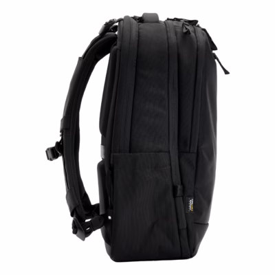 Incase รุ่น Tracks Backpack with Cordura® 25L - กระเป๋าเป้สะพายหลัง ความจุ 25 ลิตร - สี Black