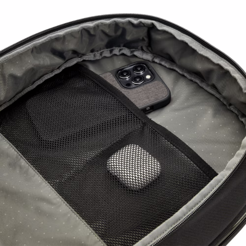 Incase รุ่น Tracks Backpack with Cordura® 25L - กระเป๋าเป้สะพายหลัง ความจุ 25 ลิตร - สี Black