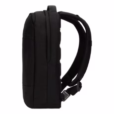 Incase รุ่น City Compact Backpack with Diamond Ripstop - กระเป๋าเป้สะพายหลัง - สี Black