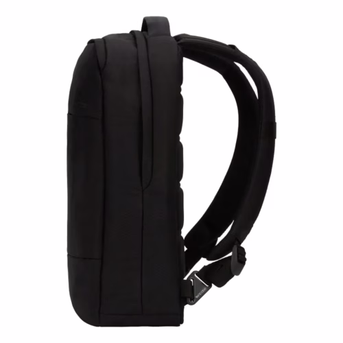 Incase รุ่น City Compact Backpack with Diamond Ripstop - กระเป๋าเป้สะพายหลัง - สี Black