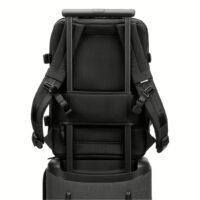 Incase รุ่น A.R.C. Travel Pack - กระเป๋าเป้สะพายหลัง - Black