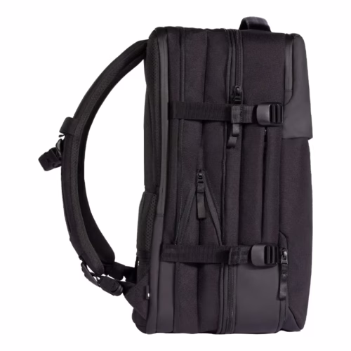 Incase รุ่น A.R.C. Travel Pack - กระเป๋าเป้สะพายหลัง - Black