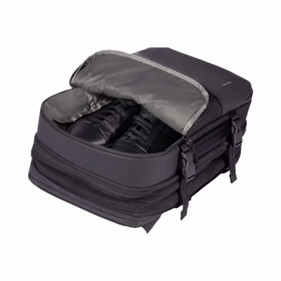 Incase รุ่น A.R.C. Travel Pack - กระเป๋าเป้สะพายหลัง - Black