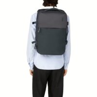 Incase รุ่น A.R.C. Travel Pack - กระเป๋าเป้สะพายหลัง - Black