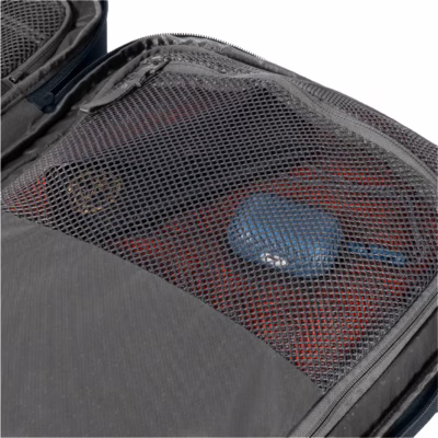 Incase รุ่น A.R.C. Travel Pack - กระเป๋าเป้สะพายหลัง - สี Navy