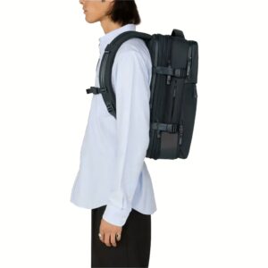 Incase รุ่น A.R.C. Travel Pack - กระเป๋าเป้สะพายหลัง - สี Navy