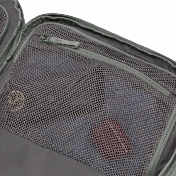 Incase รุ่น A.R.C. Travel Pack - กระเป๋าเป้สะพายหลัง - สี Smoked Ivy