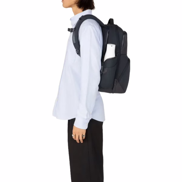Incase รุ่น A.R.C. Commuter Pack - กระเป๋าเป้สะพายหลัง - สี Navy