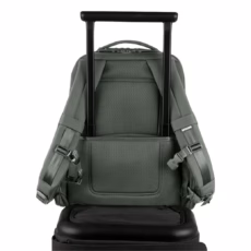 Incase รุ่น A.R.C. Commuter Pack - กระเป๋าเป้สะพายหลัง - สี Smoked Ivy
