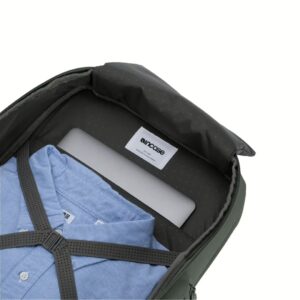 Incase รุ่น A.R.C. Commuter Pack - กระเป๋าเป้สะพายหลัง - สี Smoked Ivy