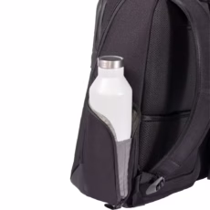 Incase รุ่น A.R.C. Day Pack - กระเป๋าเป้สะพายหลัง - สี Black