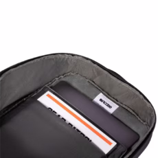 Incase รุ่น A.R.C. Day Pack - กระเป๋าเป้สะพายหลัง - สี Black