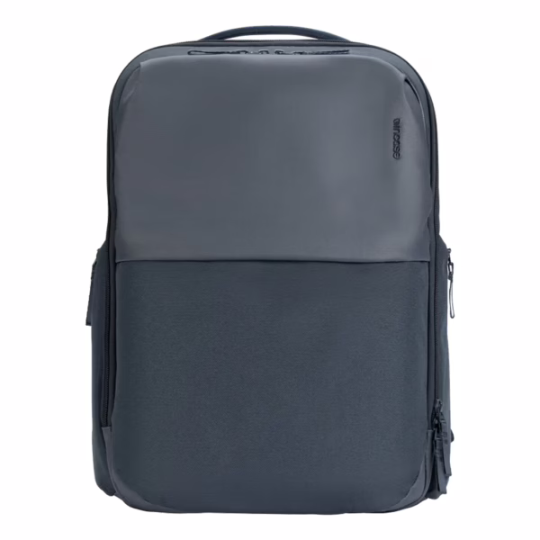 Incase รุ่น A.R.C. Day Pack - กระเป๋าเป้สะพายหลัง - สี Navy