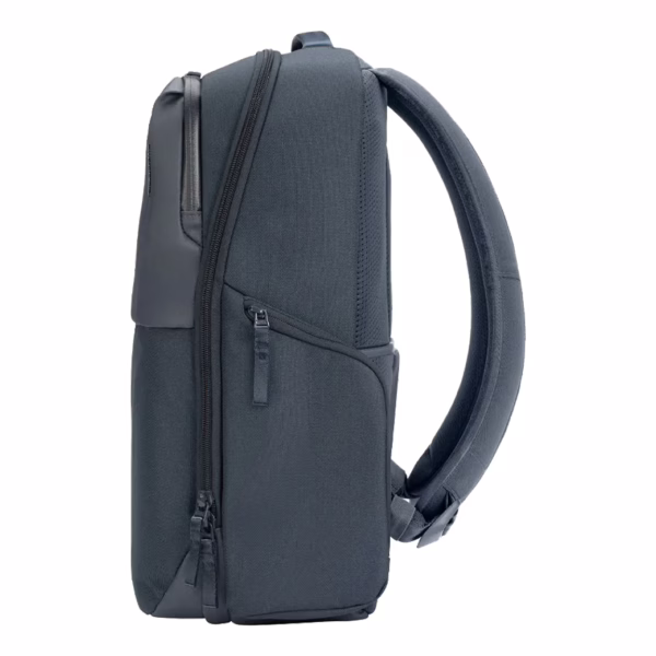 Incase รุ่น A.R.C. Day Pack - กระเป๋าเป้สะพายหลัง - สี Navy