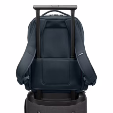 Incase รุ่น A.R.C. Day Pack - กระเป๋าเป้สะพายหลัง - สี Navy